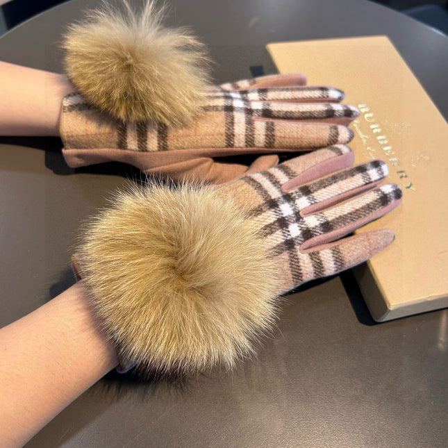 GLOVES IN COLORFUL WOOL AND RABBIT FUR 462256
