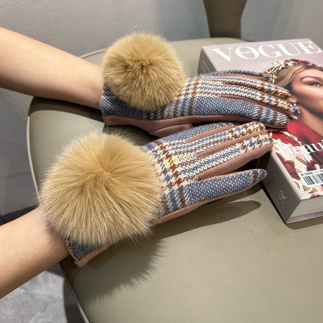 GLOVES IN COLORFUL WOOL AND RABBIT FUR 462257
