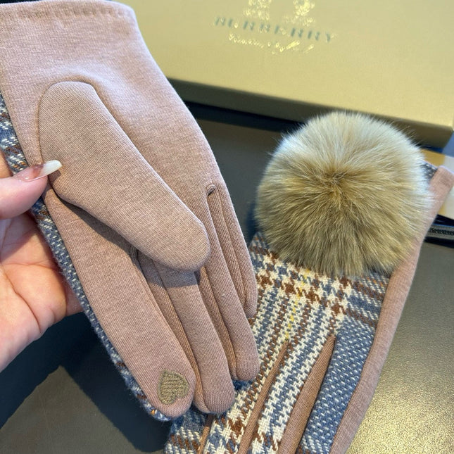 GLOVES IN COLORFUL WOOL AND RABBIT FUR 462257