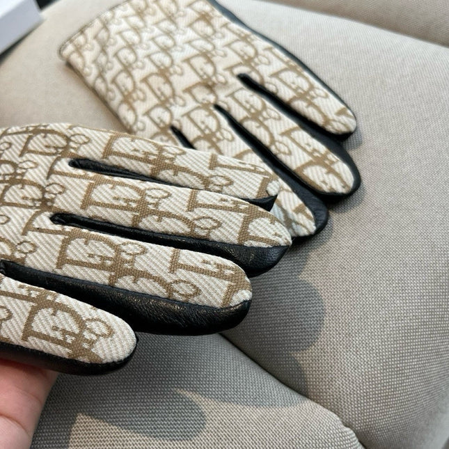 TOUCHSCREEN GLOVES IN BLACK LAMBSKIN AND BEIGE MONOGRAM JACQUARD FABRIC 465791