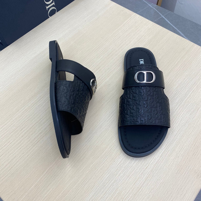 CD SYMBOL SLIDE CUT SANDAL BLACK CALSKIN