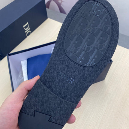 CD SYMBOL SLIDE CUT SANDAL BLACK CALSKIN