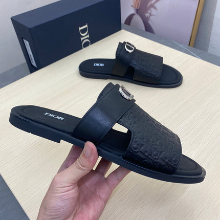 CD SYMBOL SLIDE CUT SANDAL BLACK CALSKIN
