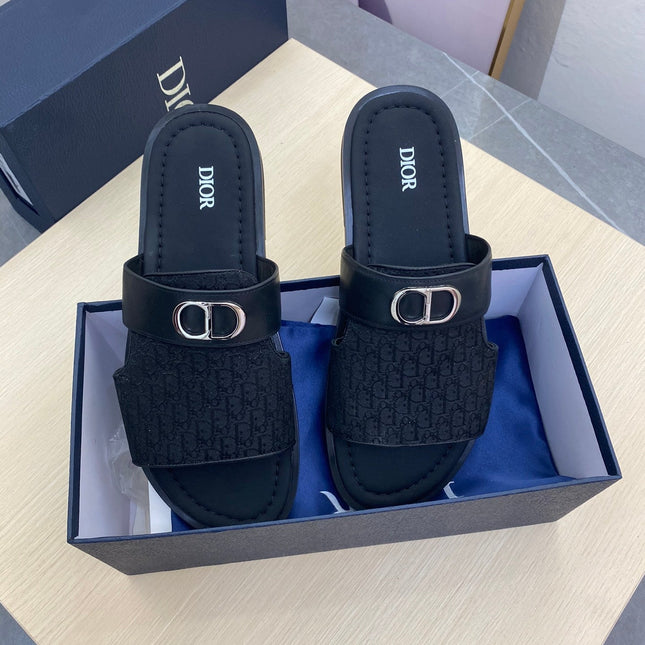 CD SYMBOL SLIDE CUT SANDAL BLACK JACQUARD