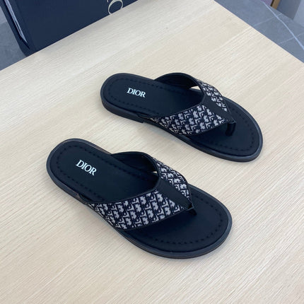 CD ALIDAS FLIP-FLOPS BLACK AND WHITE JACQUARD