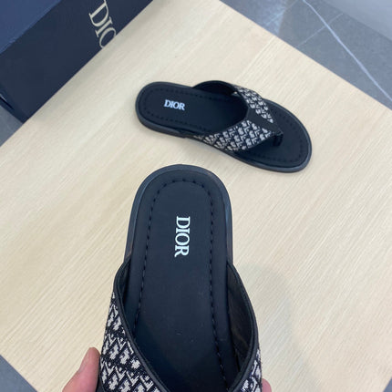 CD ALIDAS FLIP-FLOPS BLACK AND WHITE JACQUARD