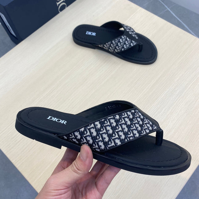 CD ALIDAS FLIP-FLOPS BLACK AND WHITE JACQUARD