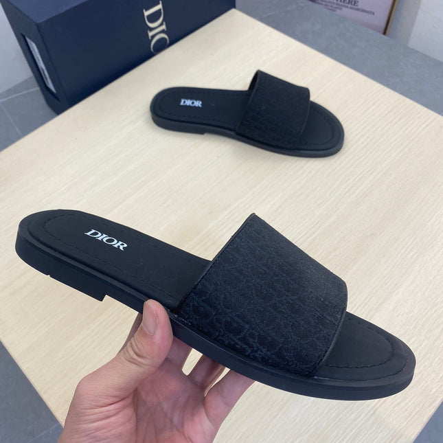 CD SLIDE ALIDAS SLIPPER BLACK JACQUARD