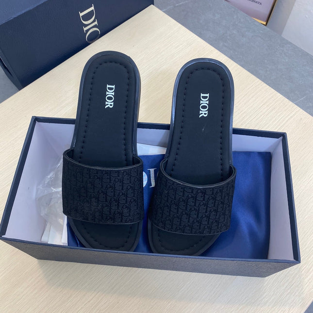 CD SLIDE ALIDAS SLIPPER BLACK JACQUARD