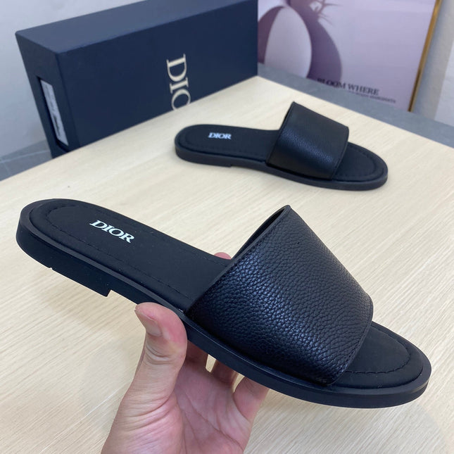 CD SLIDE ALIDAS SLIPPER BLACK GRAINED CALFSKIN