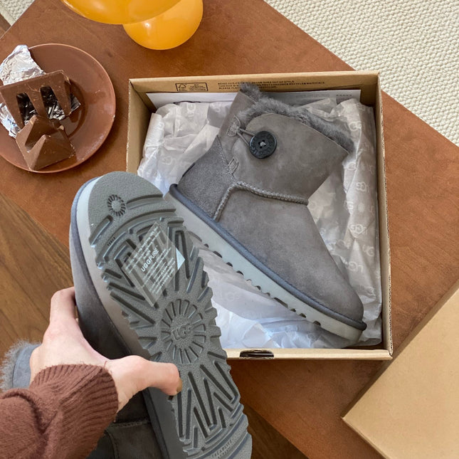 MINI BAILEY BUTTON II BOOT IN SILK GRAY SUEDE AND SILK COTTON PADDING