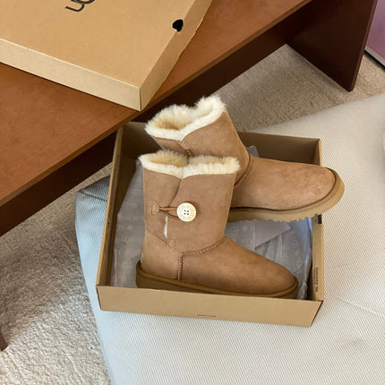 CLASSIC BAILEY BOOTS WITH BUTTONS IN CIDER BROWN SUEDE AND WOOL LINED