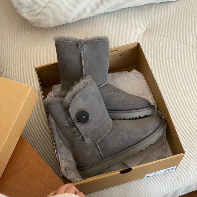 CLASSIC BAILEY BOOTS WITH BUTTONS IN SMOKE GRAY SUEDE AND WOOL LINED
