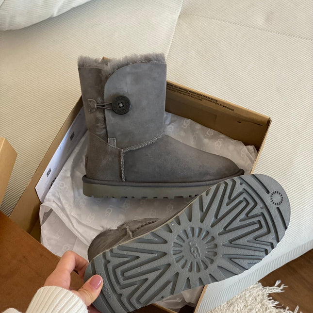 CLASSIC BAILEY BOOTS WITH BUTTONS IN SMOKE GRAY SUEDE AND WOOL LINED