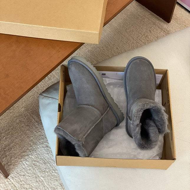 CLASSIC BAILEY BOOTS WITH BUTTONS IN SMOKE GRAY SUEDE AND WOOL LINED