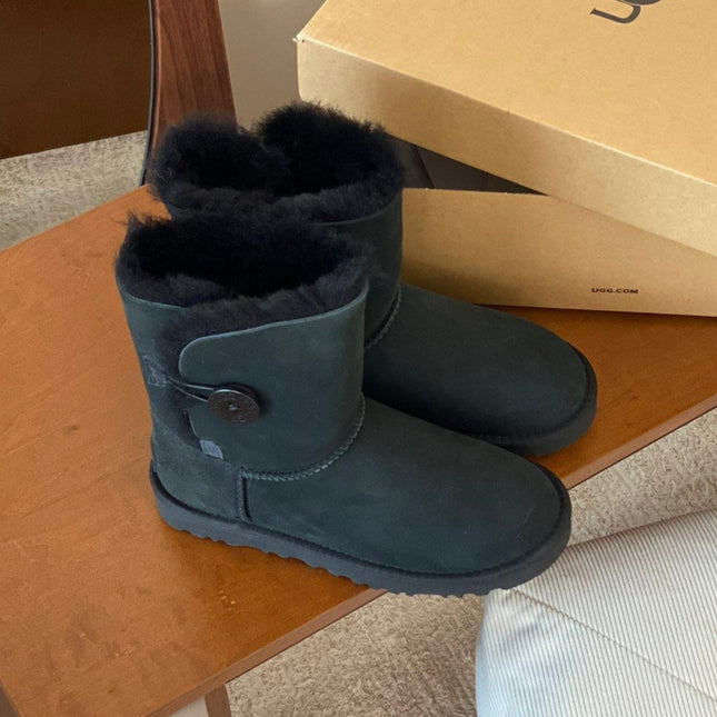 CLASSIC BAILEY BOOTS WITH BUTTONS IN BLACK SUEDE AND WOOL LINED