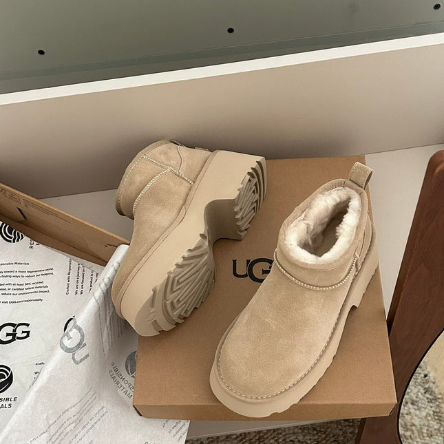 CLASSIC ULTRA MINI PLATFORM IN TORTILLA BROWN SUEDE