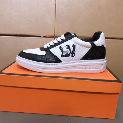 LV TRAINER SHOES IN BLACK MIX WHITE CALFSKIN