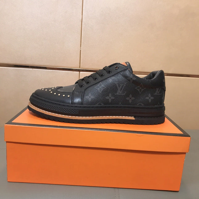LV TRAINER IN BLACK MONOGRAM CALFSKIN
