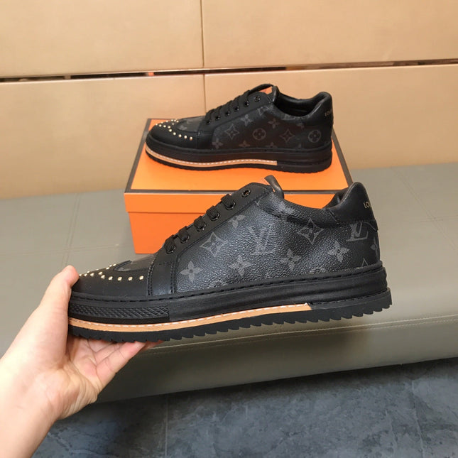 LV TRAINER IN BLACK MONOGRAM CALFSKIN