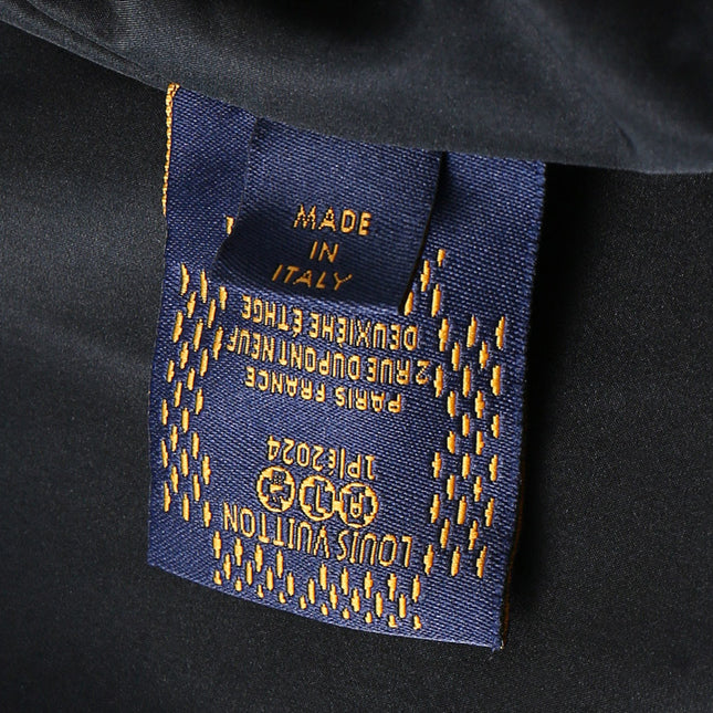 LV HOODED JACKET BLACK 239058