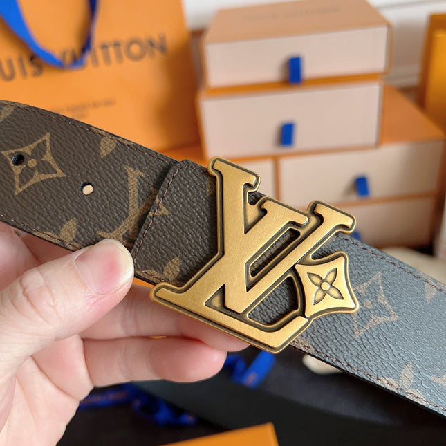 BELT 40MM IN BROWN GRAINED CALFSKIN EMBOSSED LOGO GOLD BUCKLE