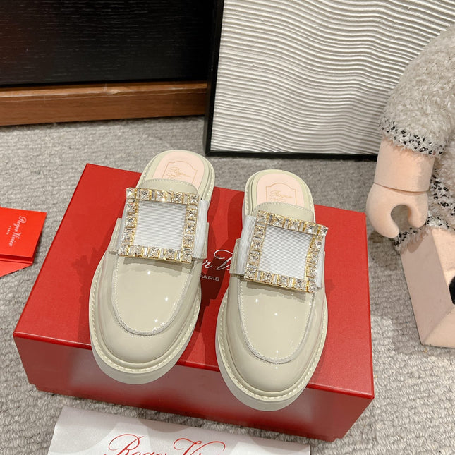 VIV' RANGERS MULES IN CREAM PATENT CALFSKIN CRYSTAL BUCKLE