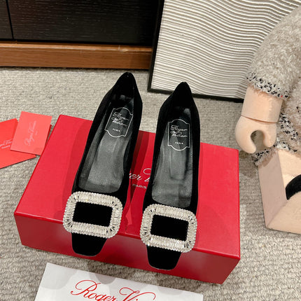 BELLE VIVIER PUMPS IN BLACK VELVET