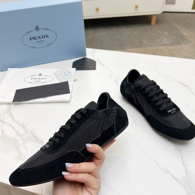 COLLAPSE SNEAKERS IN BLACK SUEDE AND NYLON