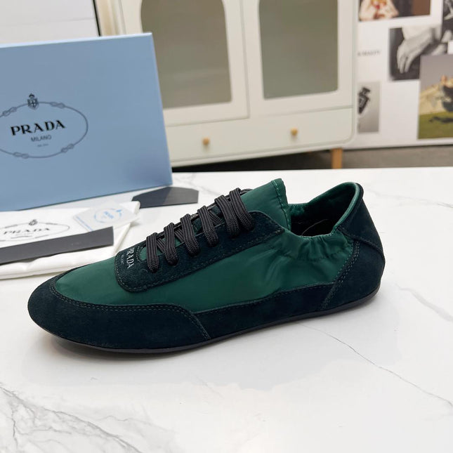 COLLAPSE SNEAKERS IN BLACK SUEDE AND FOREST GREEN NYLON