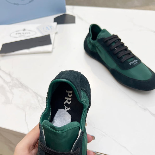 COLLAPSE SNEAKERS IN BLACK SUEDE AND FOREST GREEN NYLON