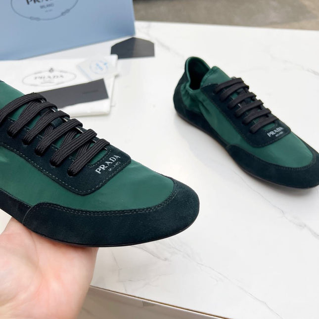 COLLAPSE SNEAKERS IN BLACK SUEDE AND FOREST GREEN NYLON