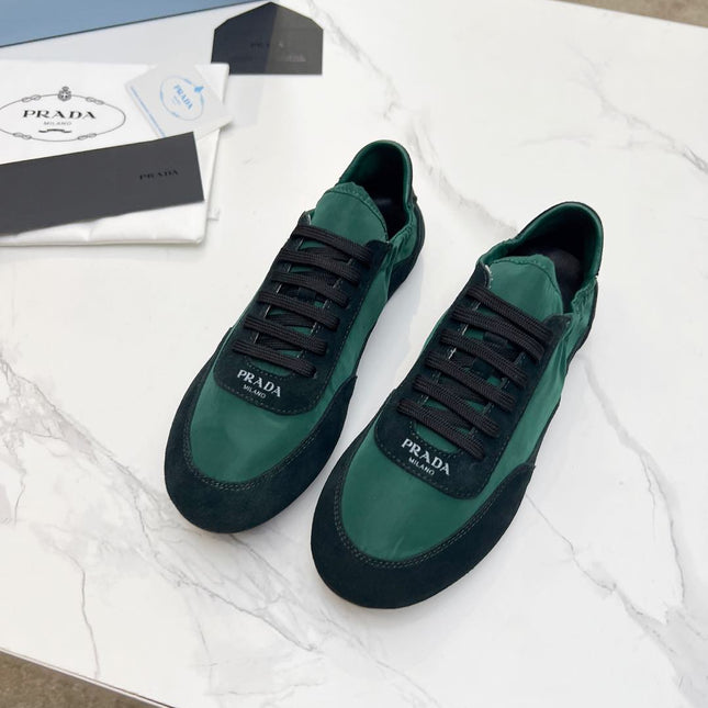 COLLAPSE SNEAKERS IN BLACK SUEDE AND FOREST GREEN NYLON