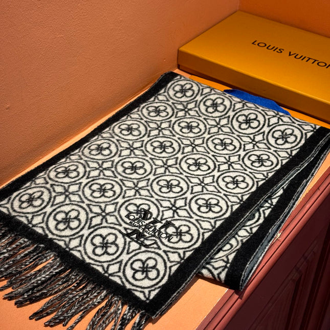 FLOWER MONOGRAM SCARF 180 CM IN BLACK MIX WHITE CASHMERE 388305