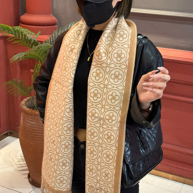 FLOWER MONOGRAM SCARF 180 CM IN TORTILLA BROWN MIX WHITE CASHMERE 388304