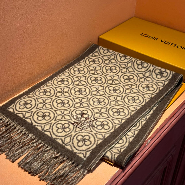 FLOWER MONOGRAM SCARF 180 CM IN MEDIUM BROWN CASHMERE 388306