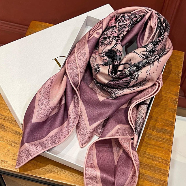 SQUARE SCARF 110 CM IN COLORFUL SILK VELEVET 389724