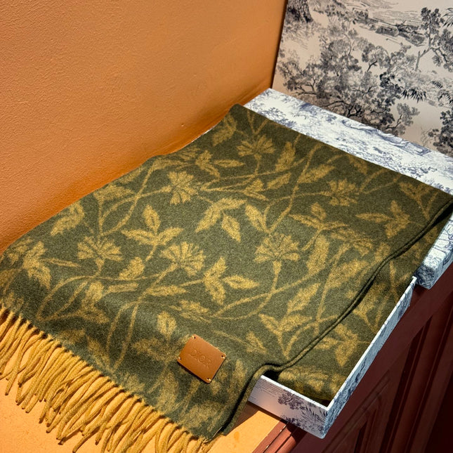 SCARF 180 CM IN OLIVE GREEN MONOGRAM CASHMERE 394642