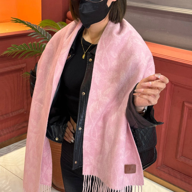 SCARF 180 CM IN BABY PINK MONOGRAM CASHMERE 394643