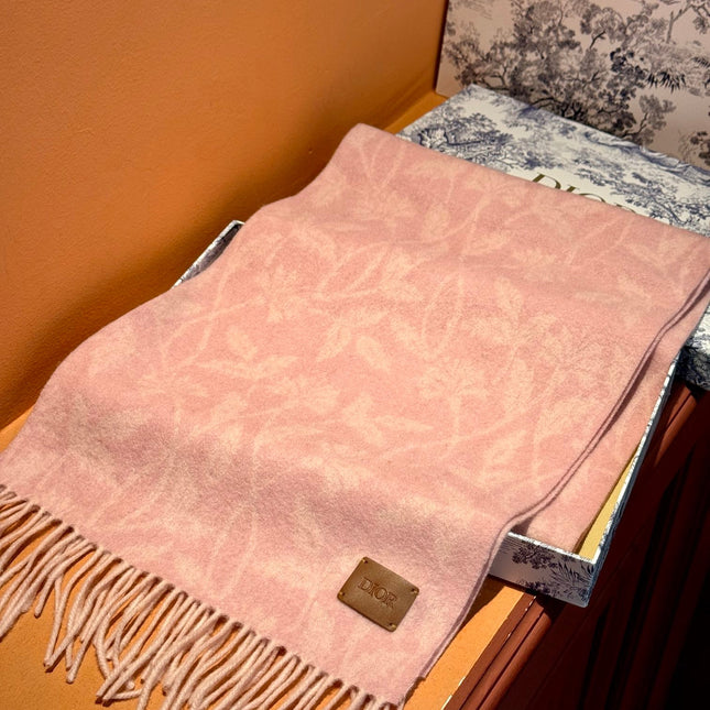 SCARF 180 CM IN BABY PINK MONOGRAM CASHMERE 394643