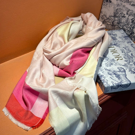 SHAWL 140 CM IN LIGHT PINK CASHMERE AND SILK 413801