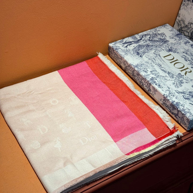 SHAWL 140 CM IN LIGHT PINK CASHMERE AND SILK 413801