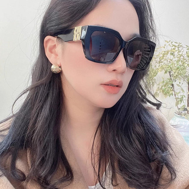MONTAIGNE SUNGLASS CD1113 IN ACETATE