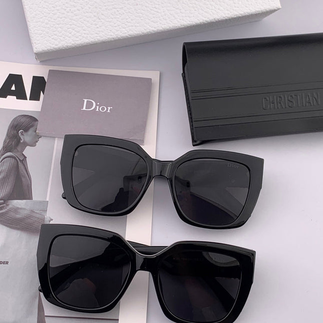 MONTAIGNE SUNGLASS CD1113 IN ACETATE