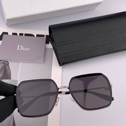 MONTAIGNE SUNGLASS D7635 IN METAL