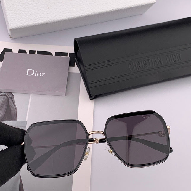 MONTAIGNE SUNGLASS D7635 IN METAL
