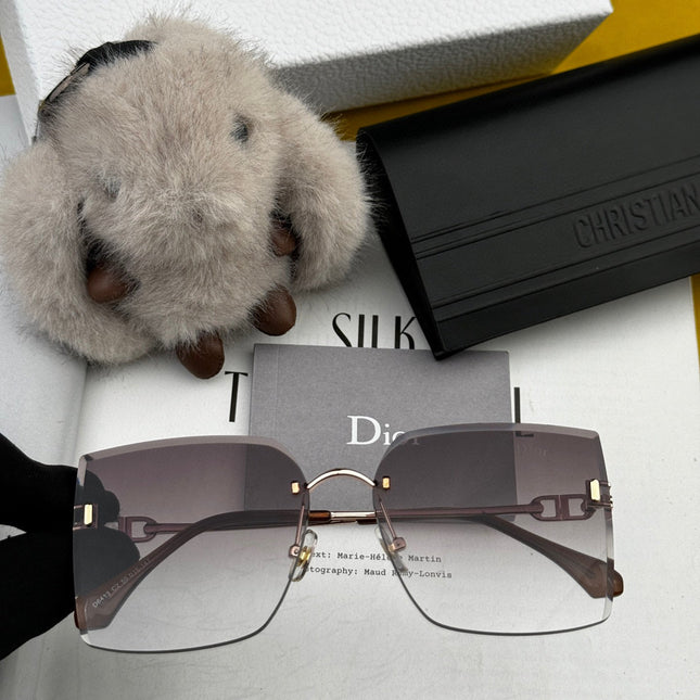 MONTAIGNE SUNGLASS CD3641 IN METAL