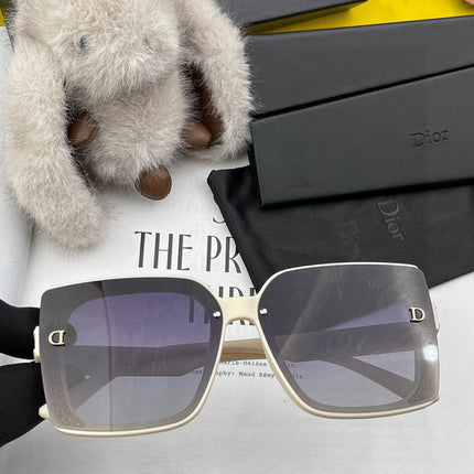 MONTAIGNE SUNGLASS CD1615 IN ACETATE