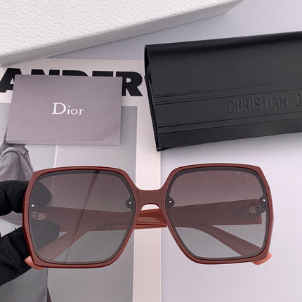 MONTAIGNE SUNGLASS CD0822 IN ACETATE