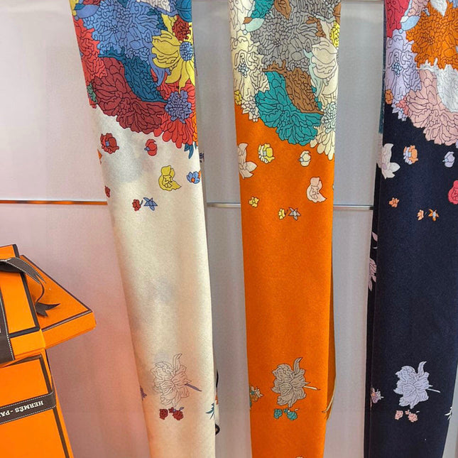 HERMES 25S SCARF 140 IN SILK 724764
